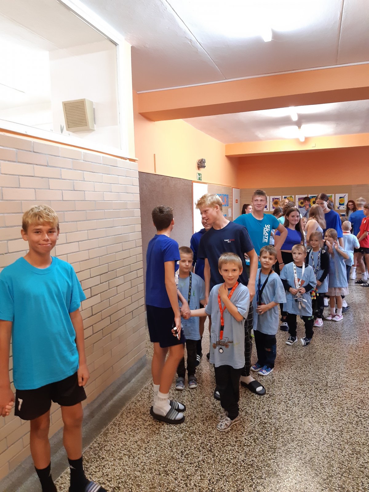 Učíme se navzájem - společný oběd 1.B a 8.B