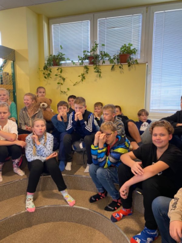 Knihovna KM - návštěva 6A