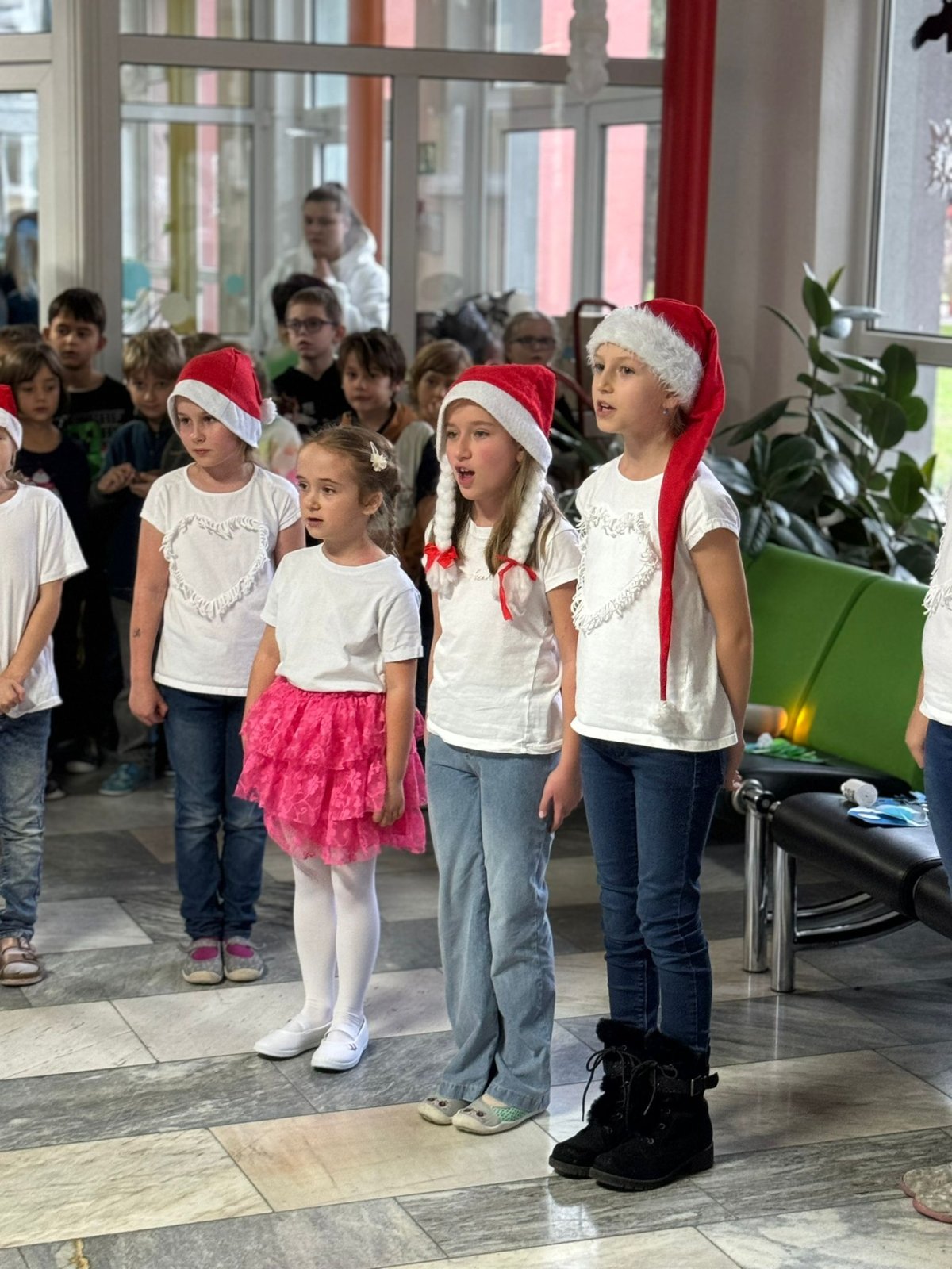 Vánoční jarmark se švihadlem