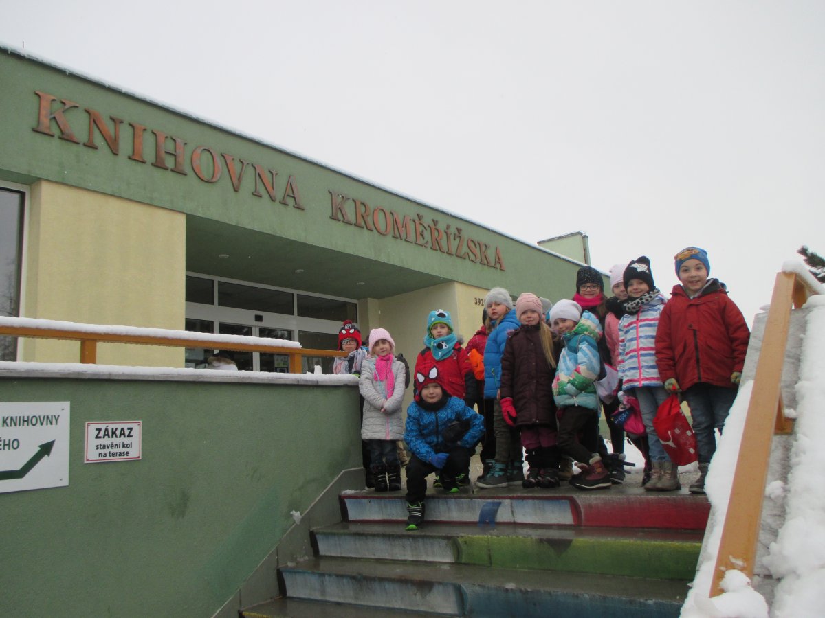 Pasování na čtenáře - čtenáři z 1. A