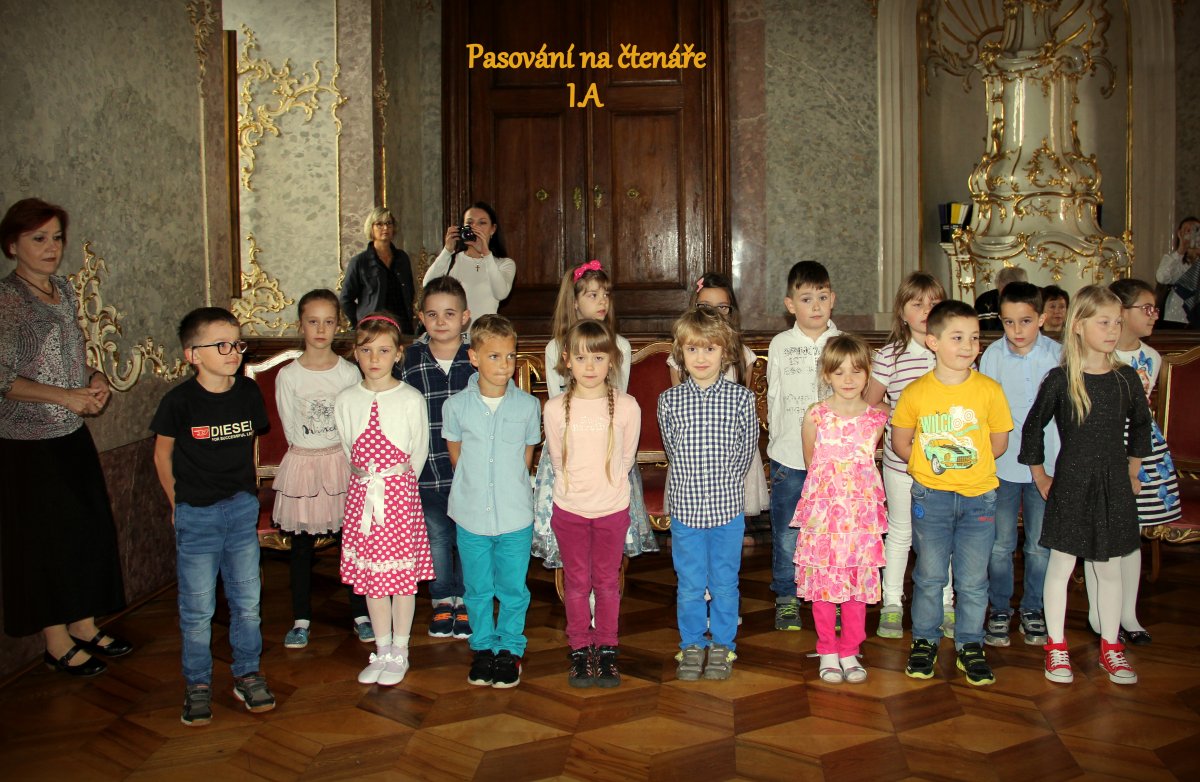 Pasování na čtenáře - čtenáři z 1. A