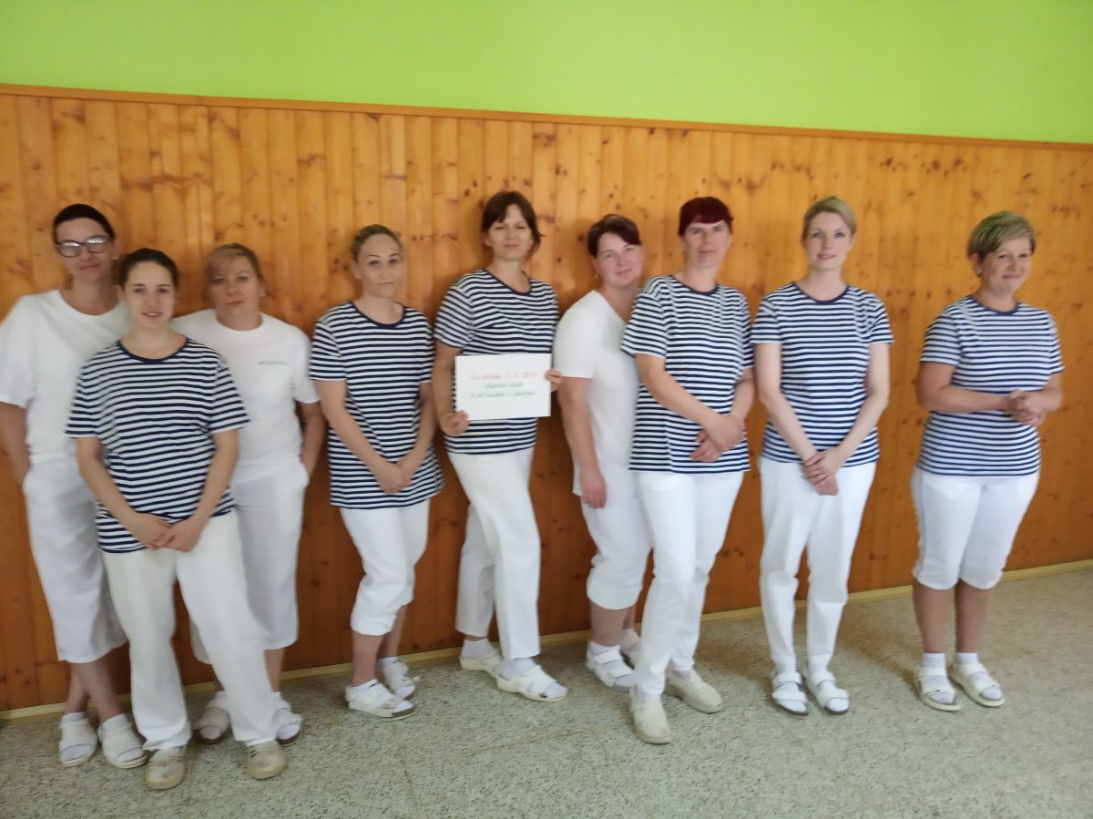 Červnový jídelní klub