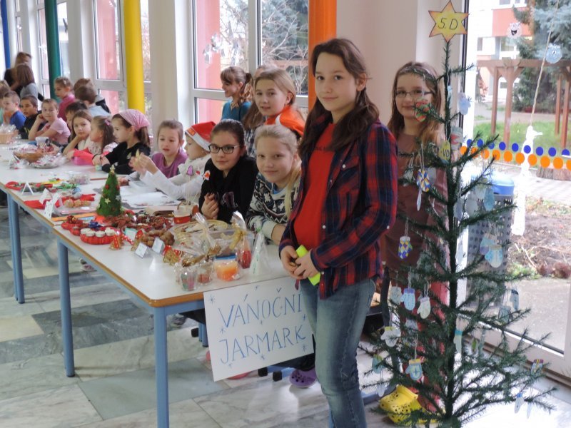 ŠKOLNÍ JARMARK